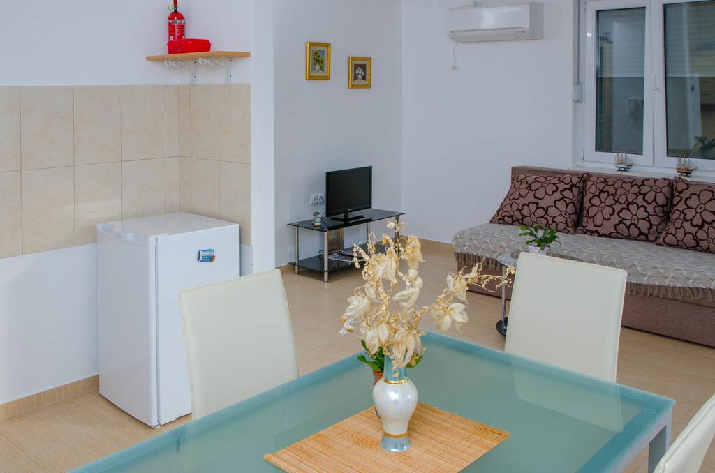 Leko Apartment Orebic