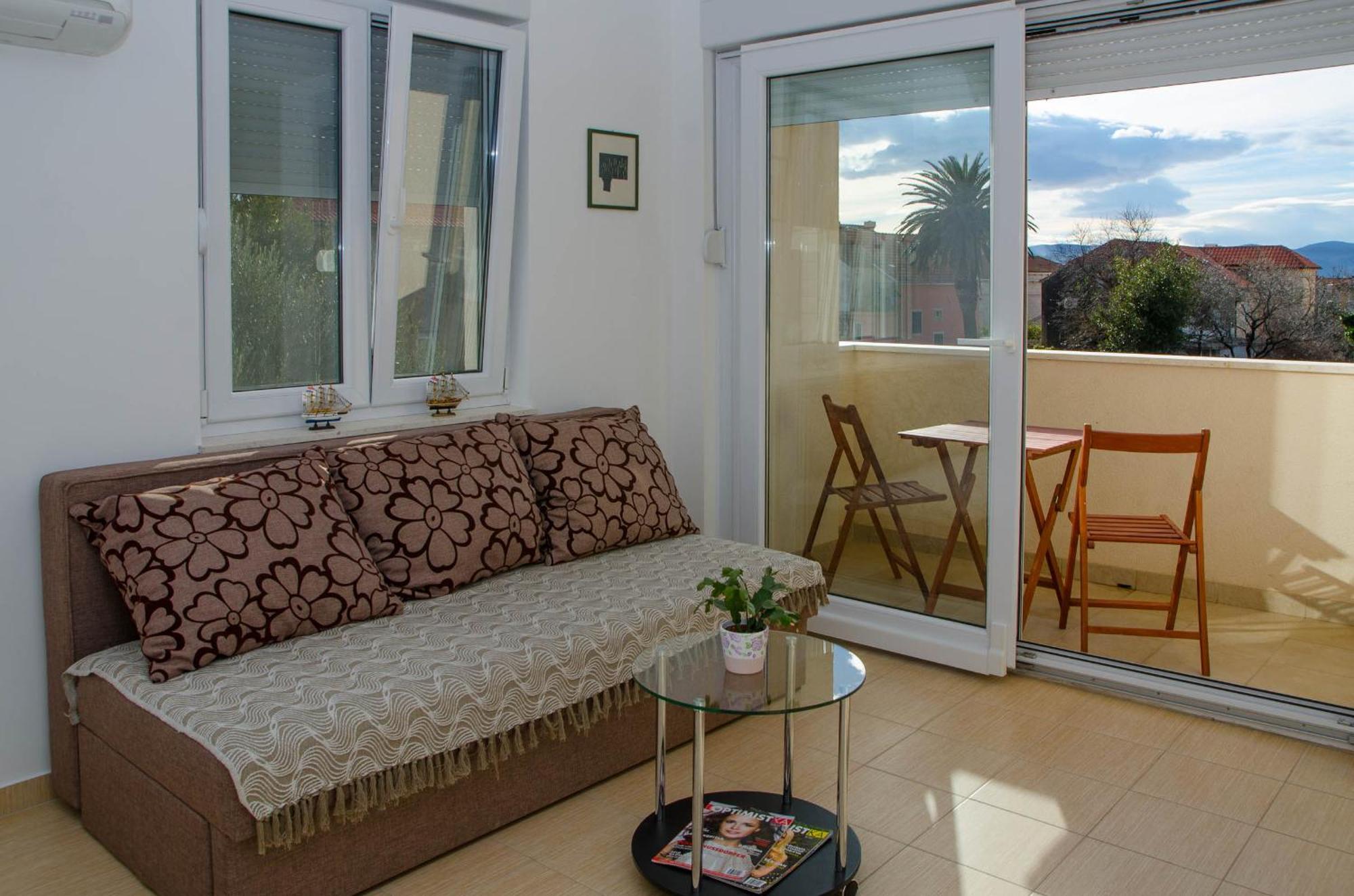 Apartment Leko